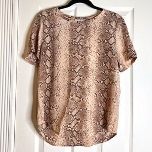 Equipment Snakeskin Silk Short Sleeve Top size S